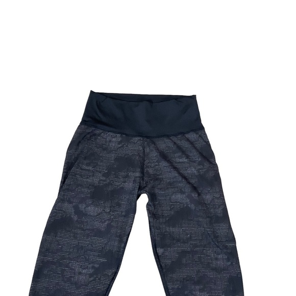 Adidas High Rise Black with heathered camo Leggings size Small - Picture 3 of 15